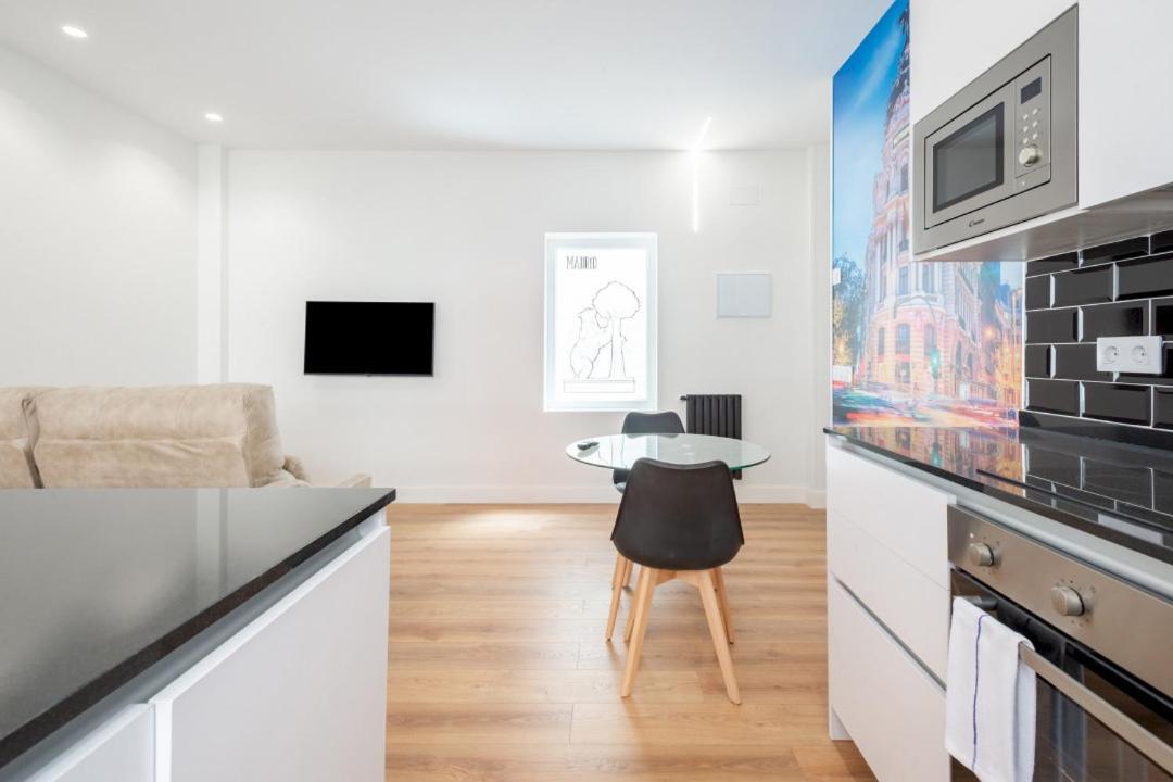 1 Bedroom 1 Bathroom Furnished - Salamanca - Modern - Mintystay Мадрид Екстериор снимка